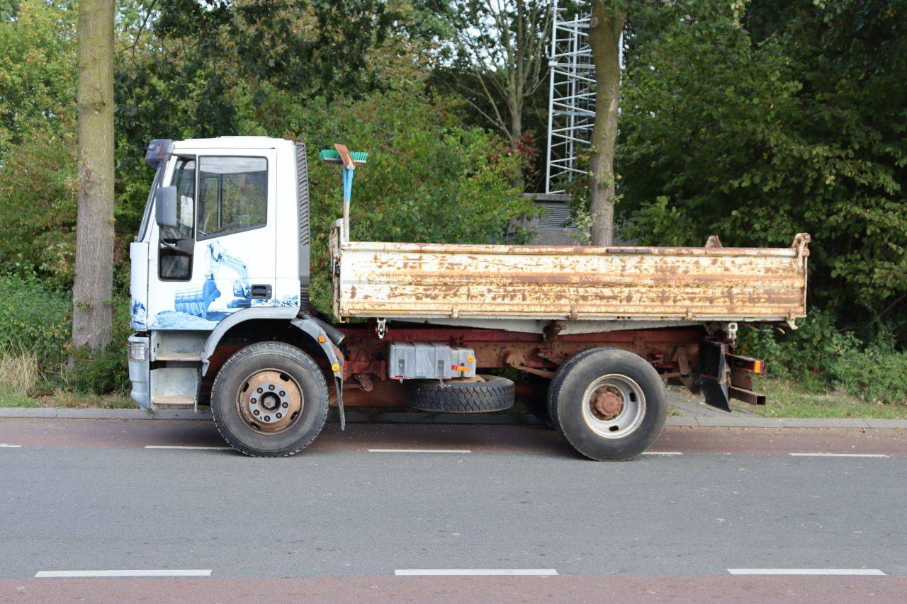 Camion benne diesel Iveco ML150E27 267 ch 2001