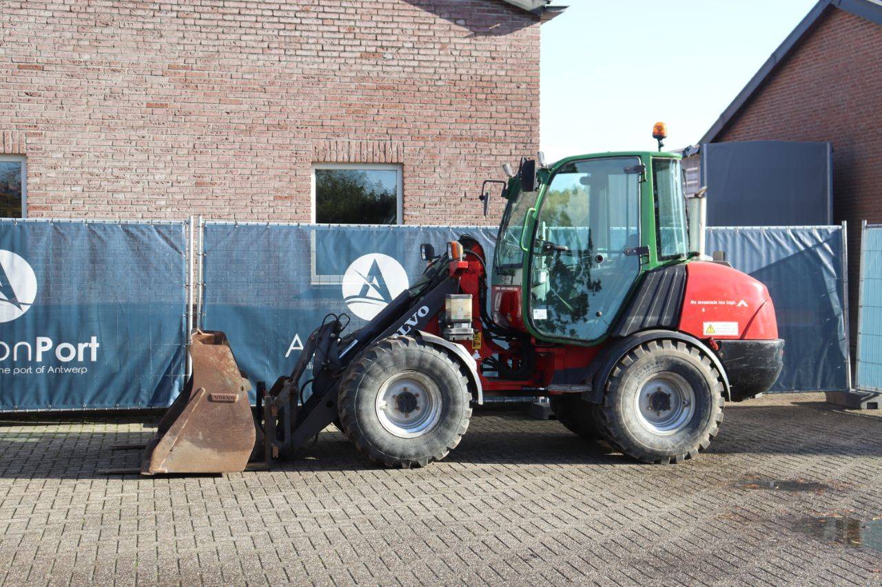 Wheel loader Volvo L25B-P Diesel 2005