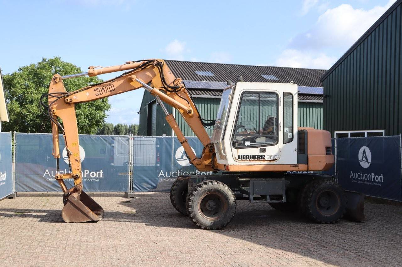 Wielgraafmachine Liebherr A 310 Diesel 1998