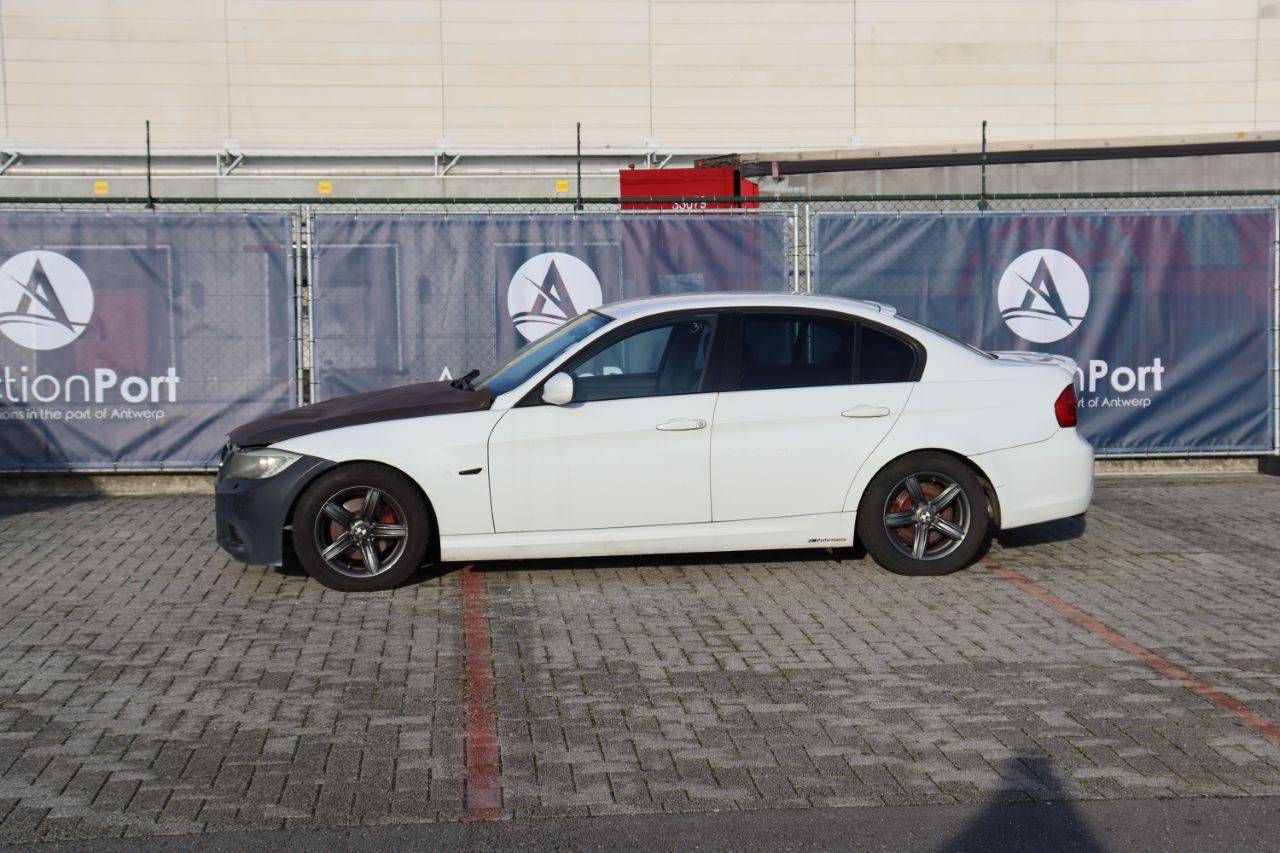 Passenger car BMW 318d Diesel 143 hp 2009 (Margin)