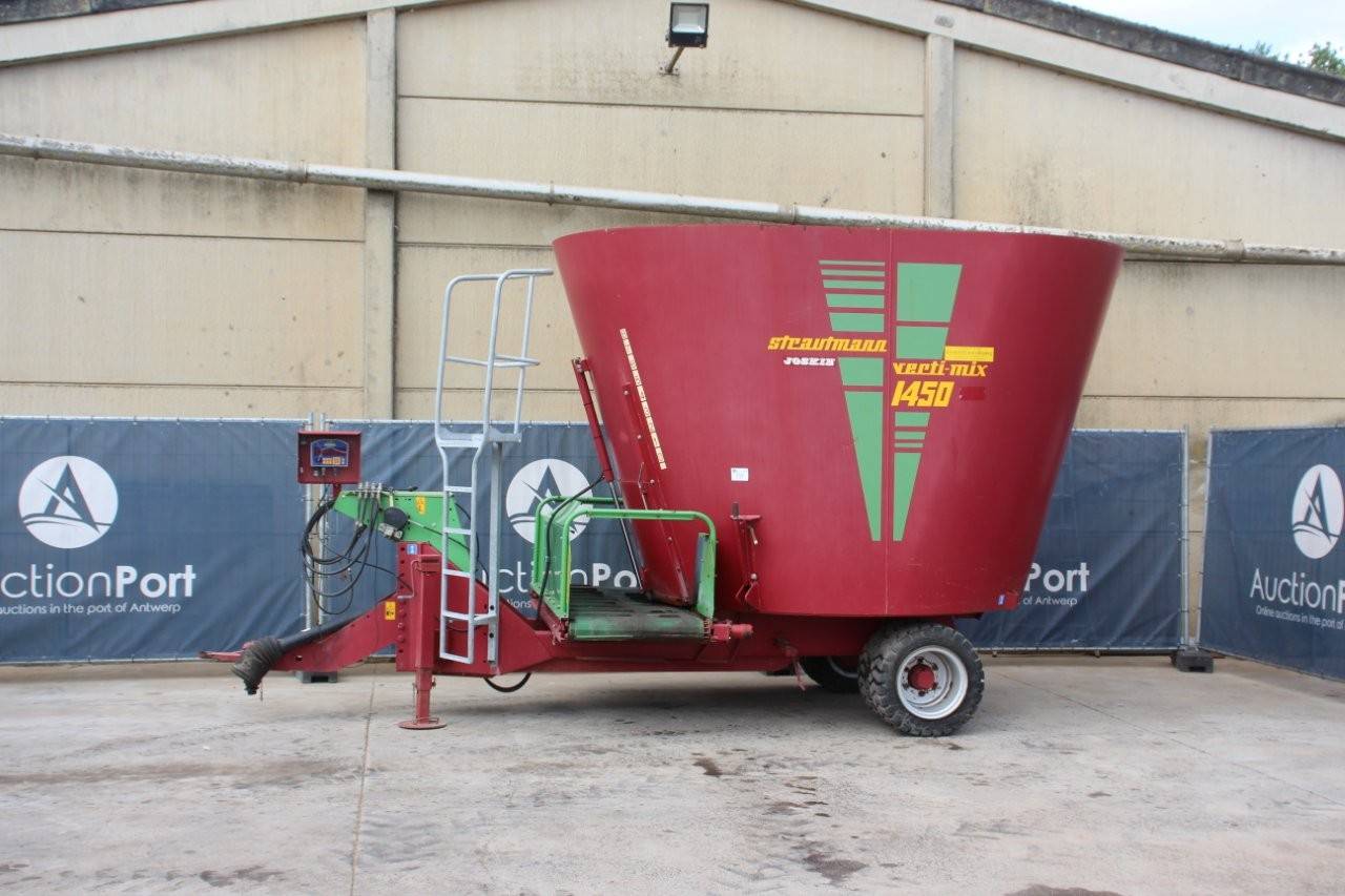 Strautman Verti-Mix 1450 2006 Mixer feed wagon