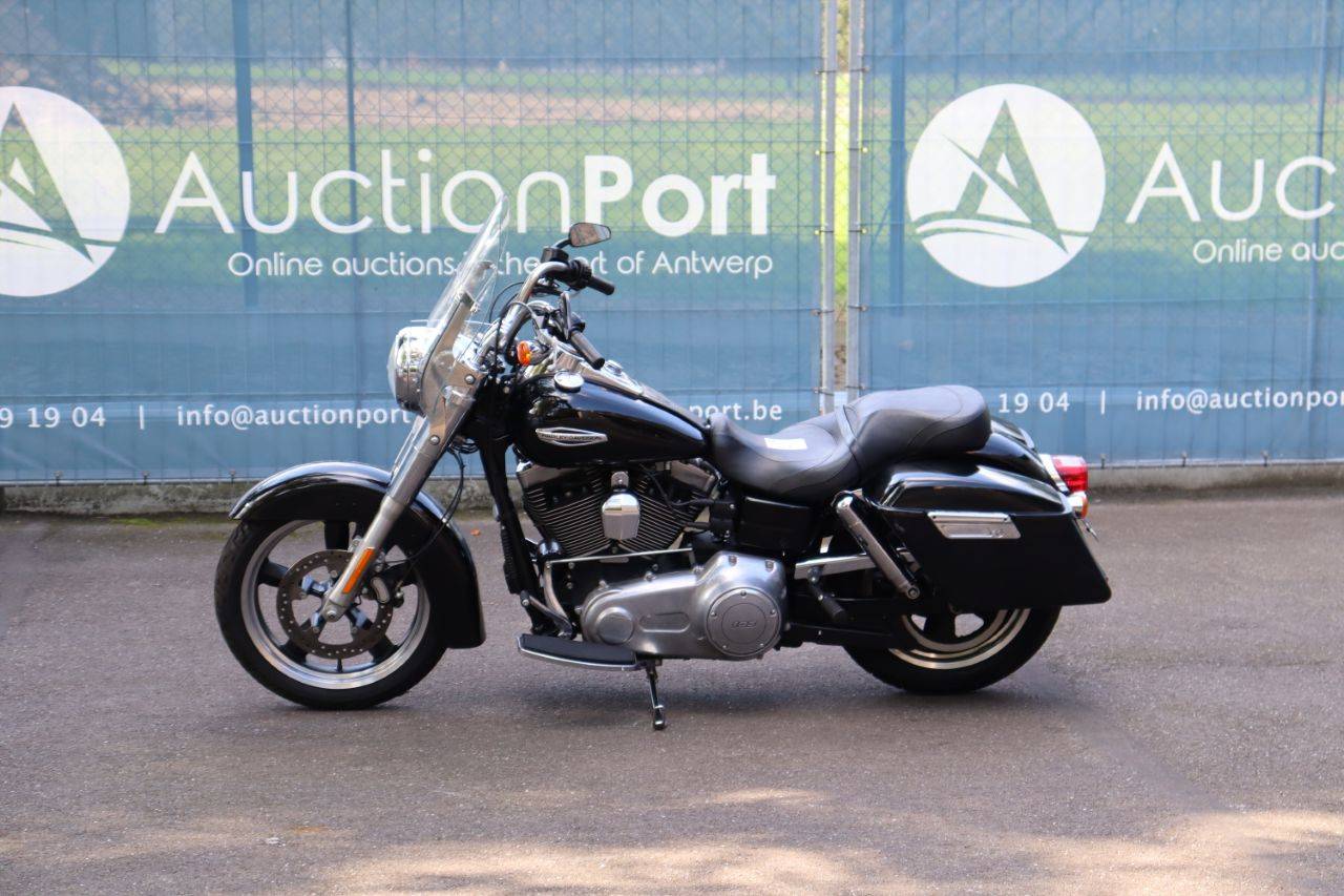Harley-Davidson Dyna Switchback Gasoline 2012