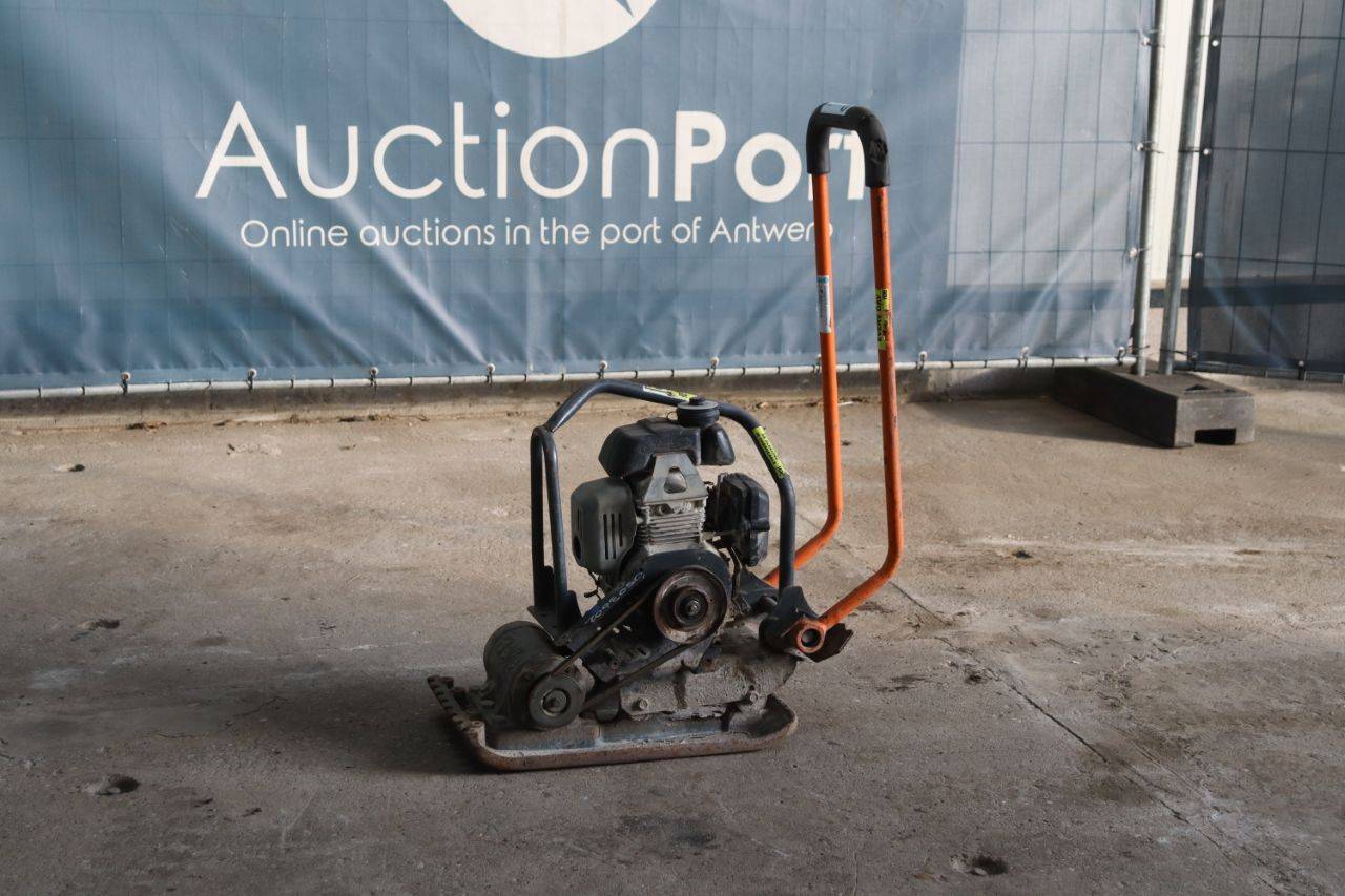 Vibrating plate Belle Petrol