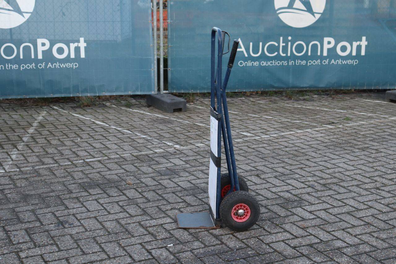 Hand truck