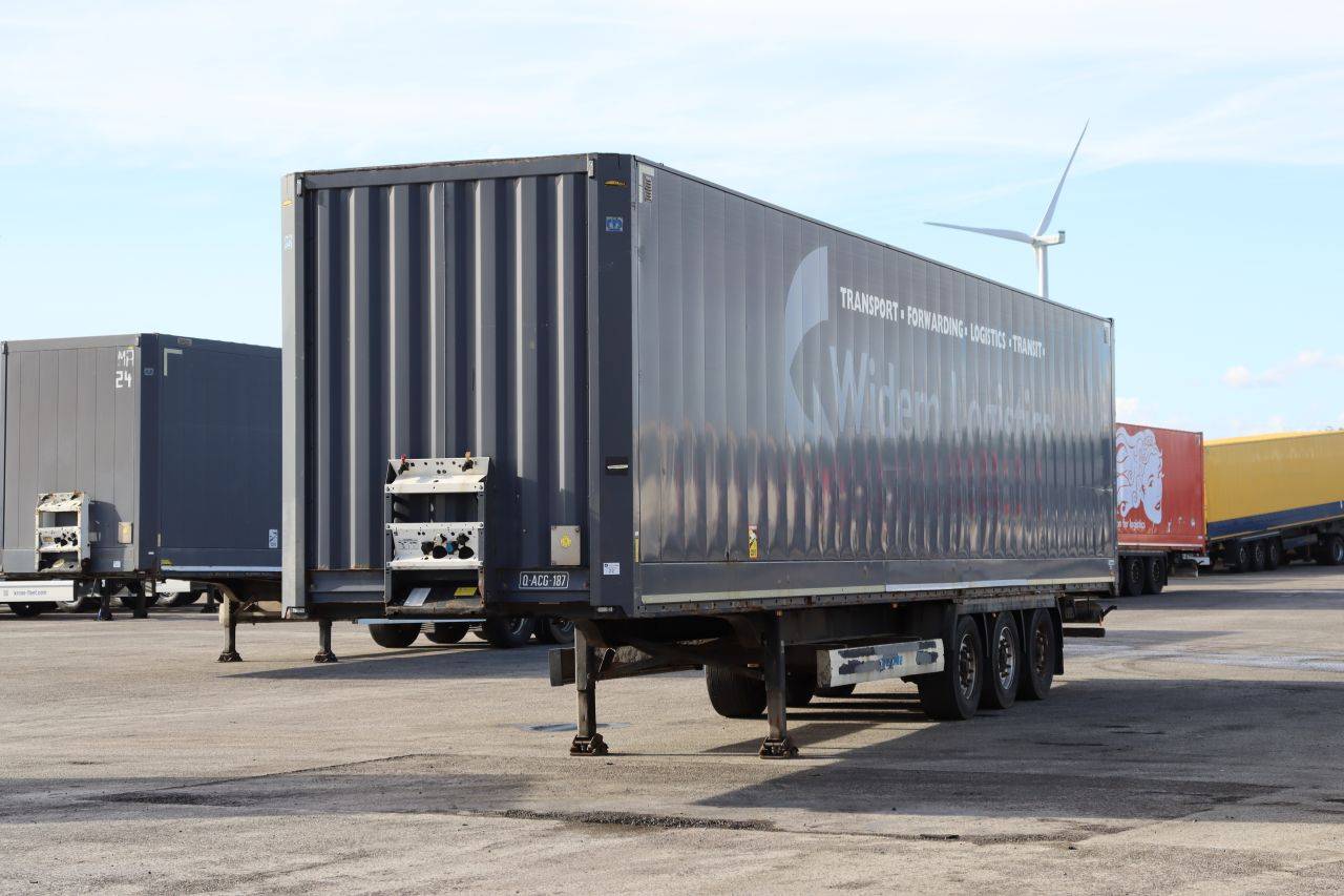 Geschlossener Sattelauflieger Krone SD 41000 kg