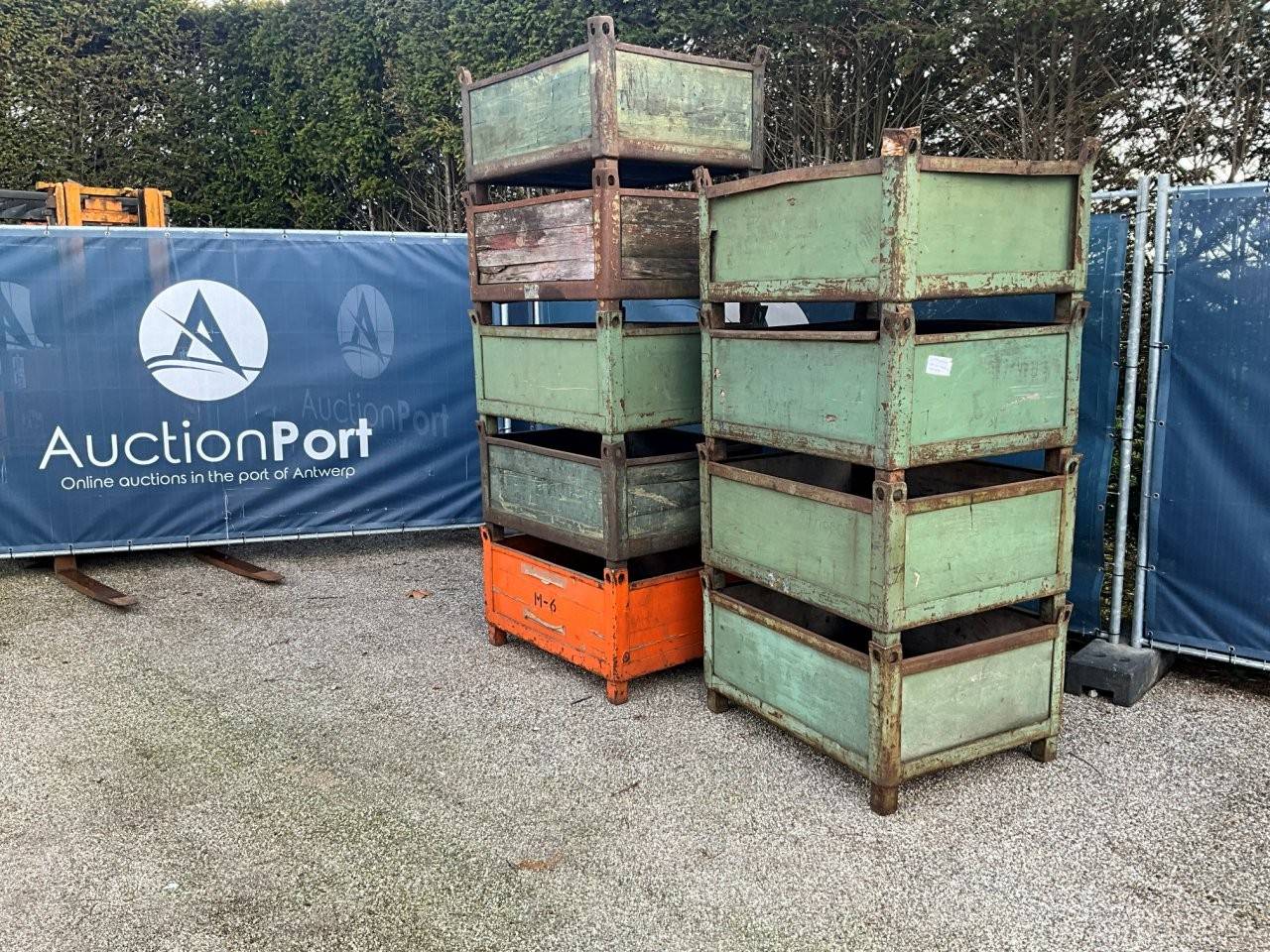 Party transport crate 100x80x38cm 9 pieces