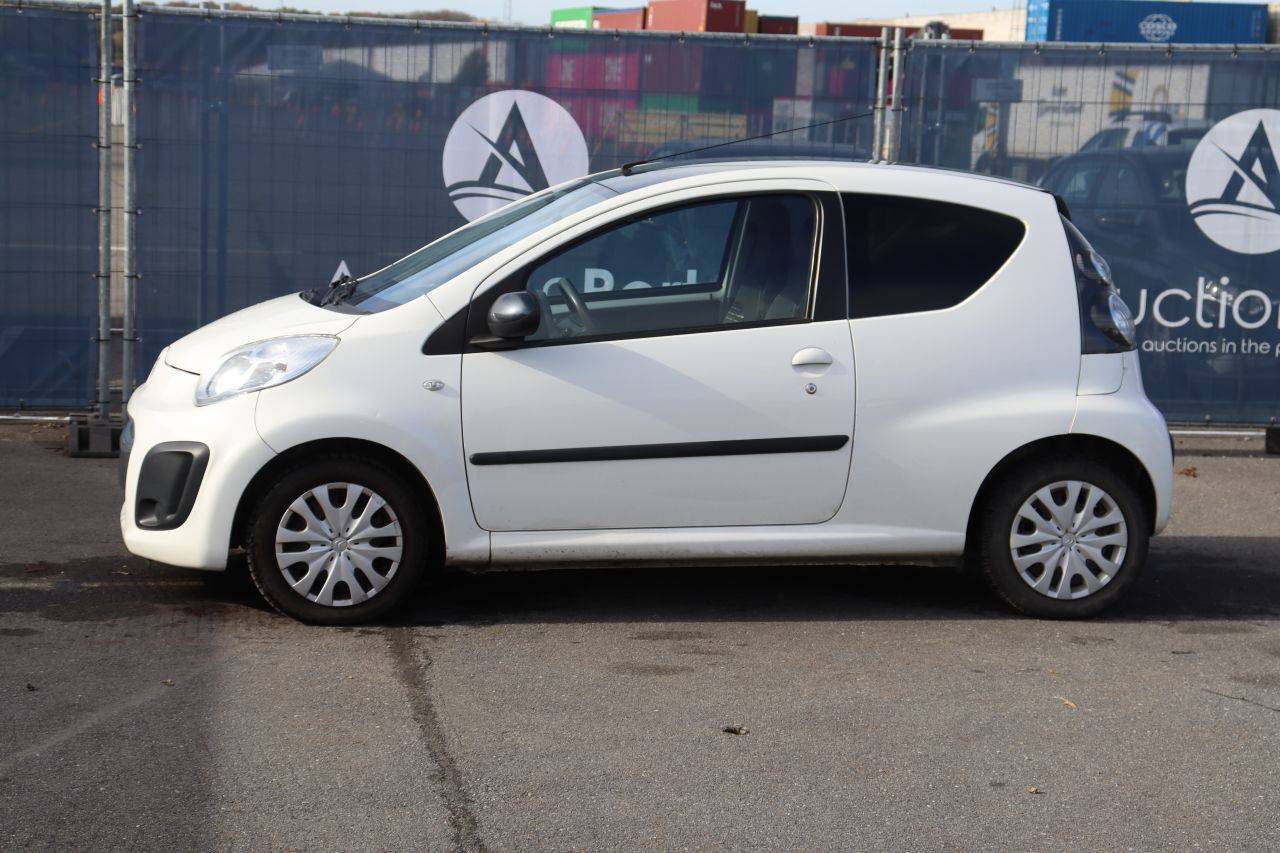Pkw Citroën C1 Benzin 68 PS 2014