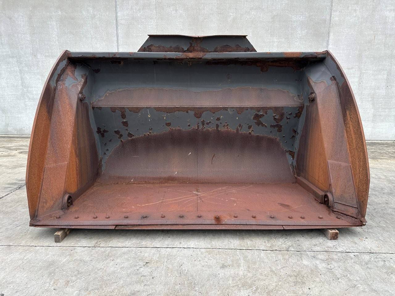 High-tip container Viby L220G 2014