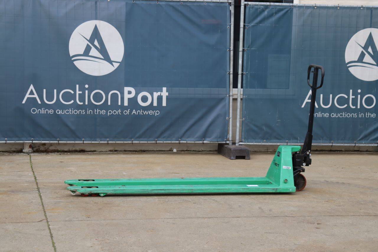 Pallet truck 2500kg