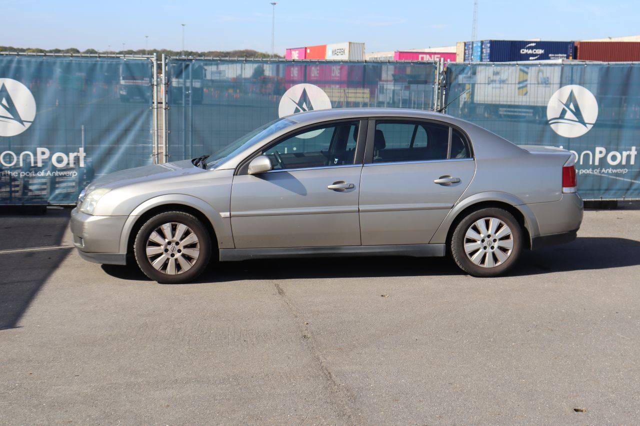 Passenger car Opel Vectra Petrol 105hp 2004 (Margin)