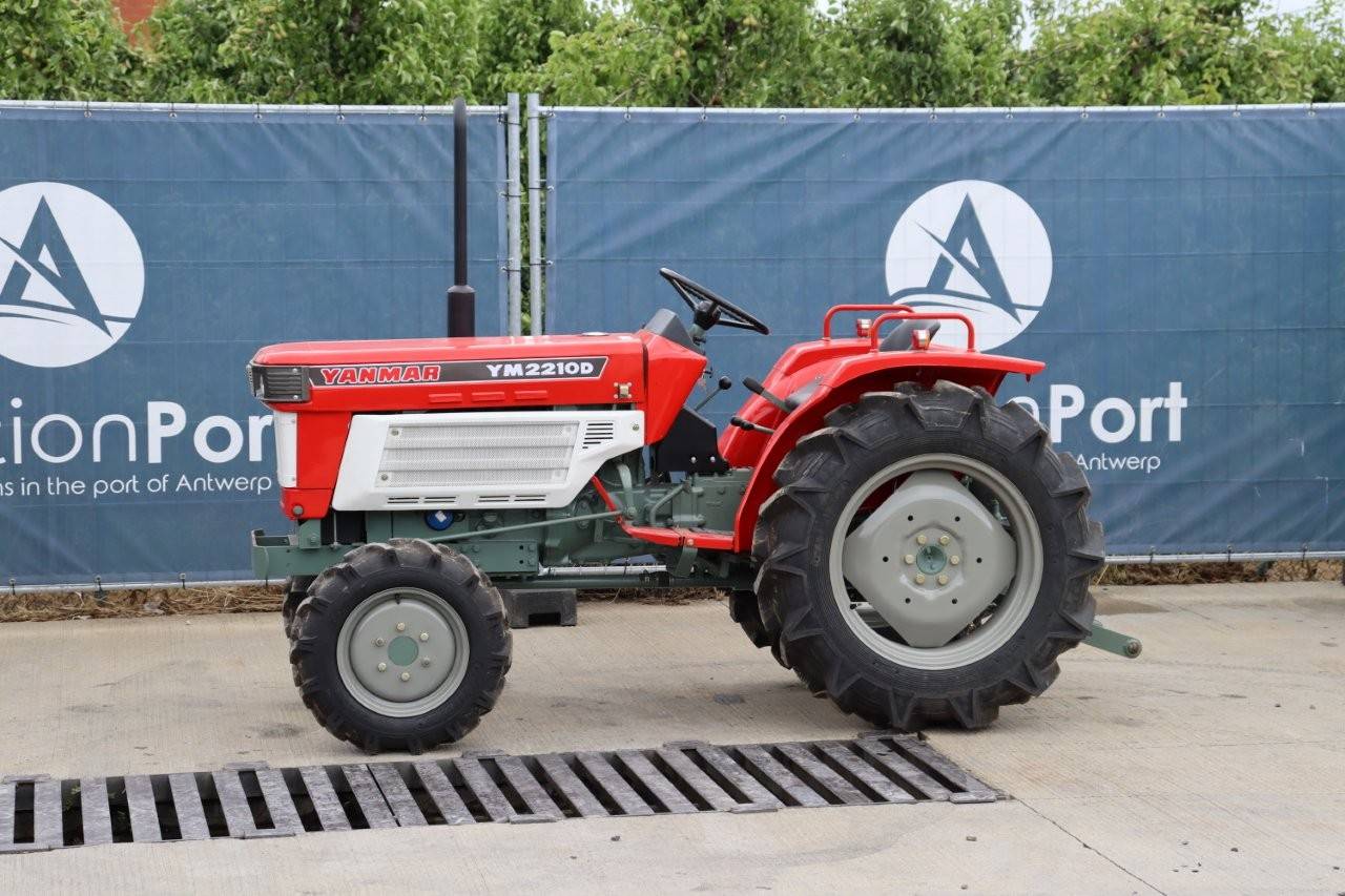 Mini tractor Yanmar YM2210D Diesel