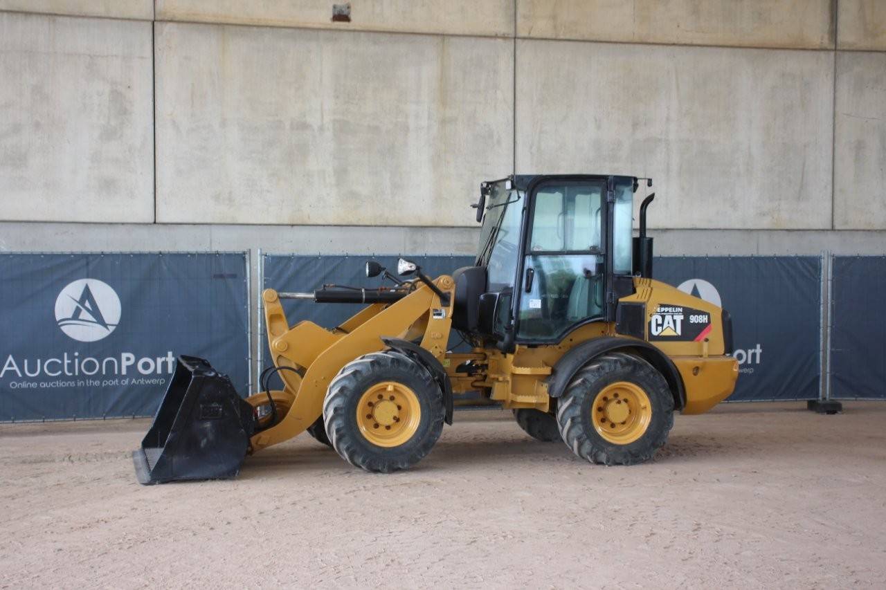 Wiellader Caterpillar 908H Diesel 2010