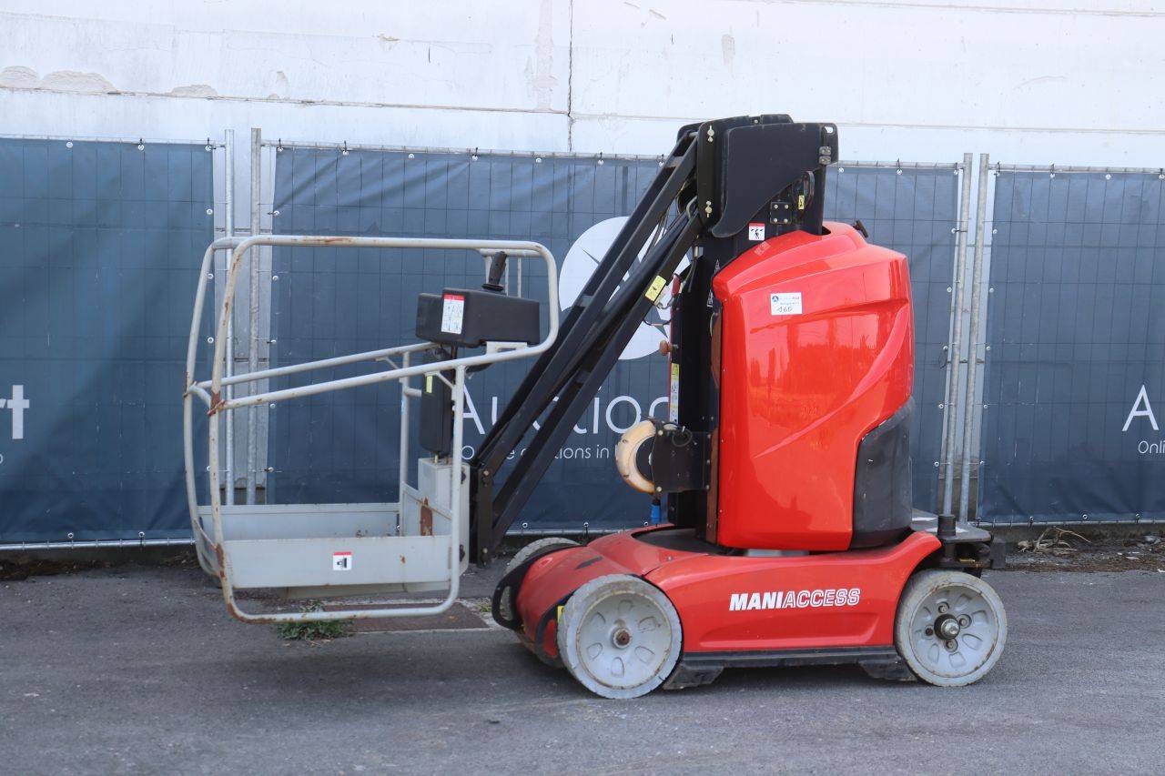 Manitou 100VJR Electric Mast Lift 9.85m 2014