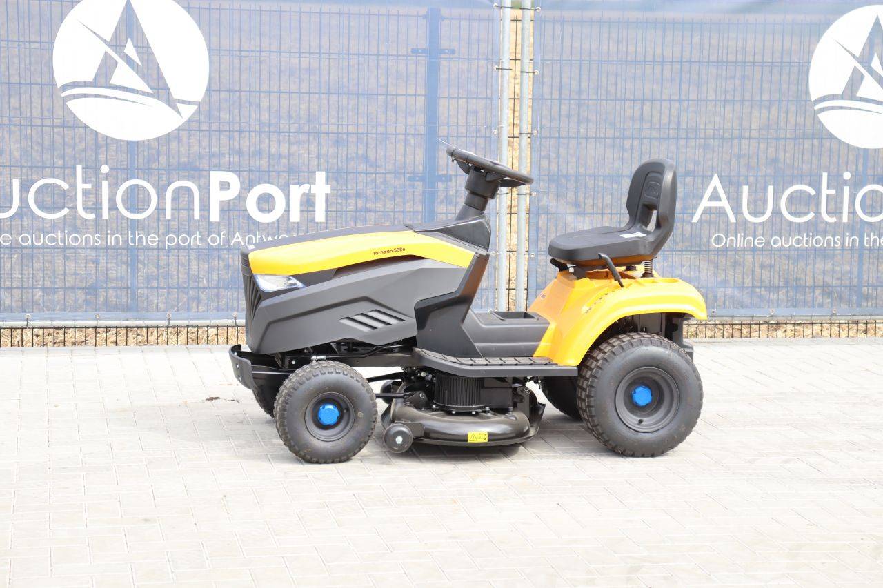 Cortador de grama elétrico Stiga Tornado 598e, modelo 2023 (novo)
