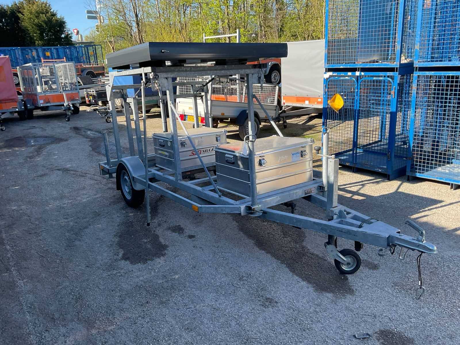 Polz Trailer