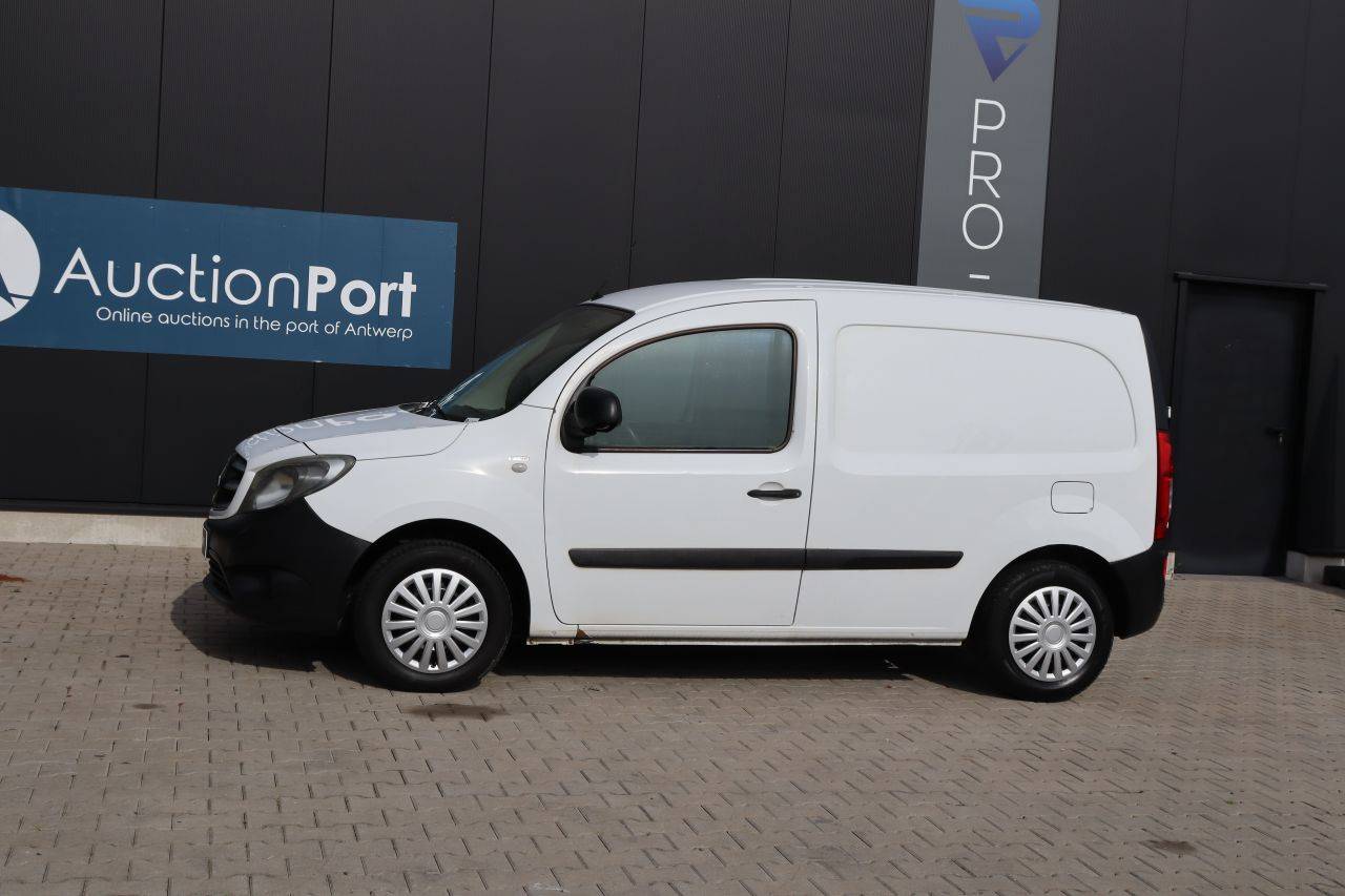 Mercedes-Benz Citan 109 CDI Diesel 90hp Van 2013