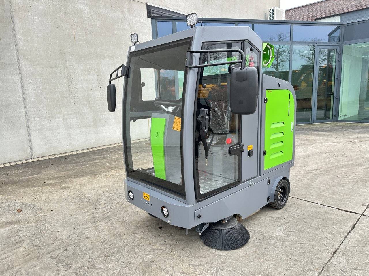 Starvox D19 Electric Sweeper 2025