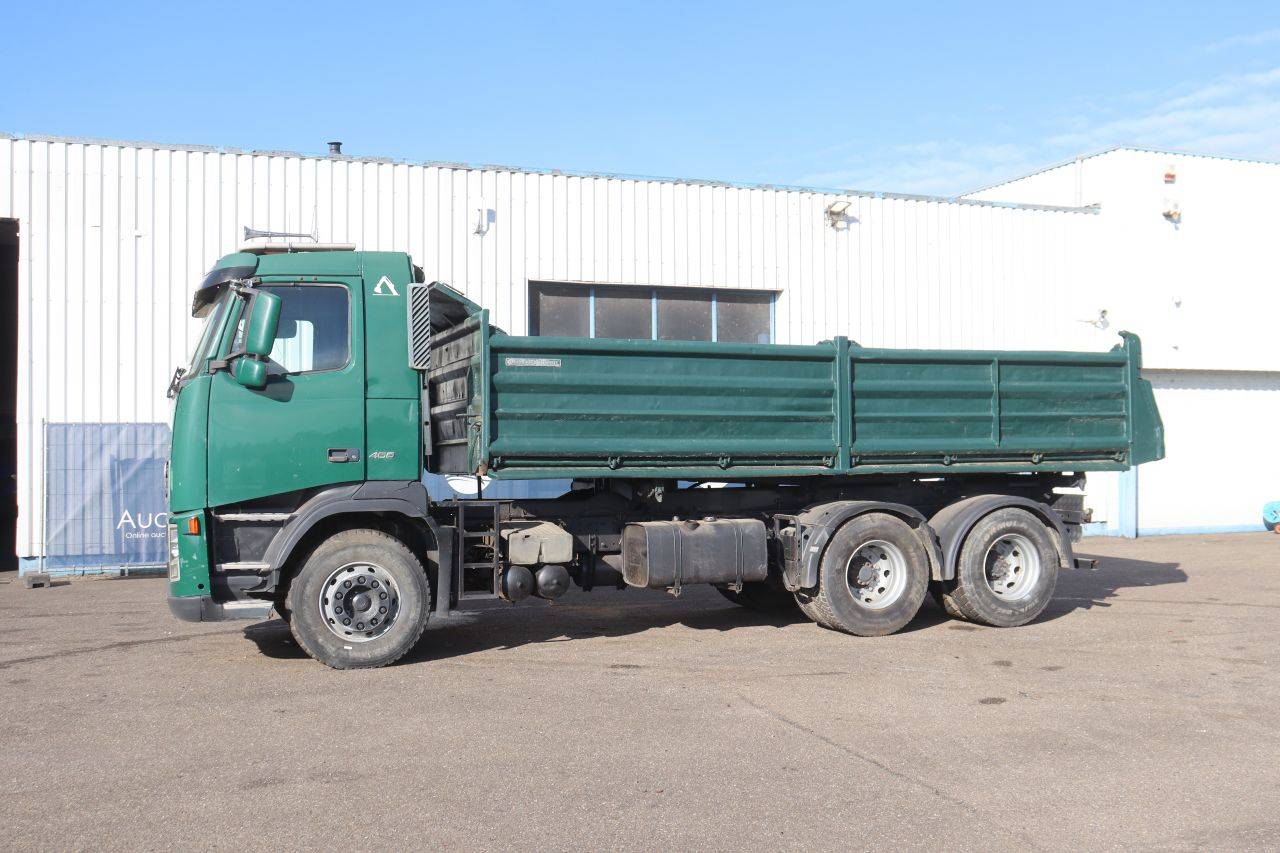 Box truck Truck Volvo FH12 series Diesel
