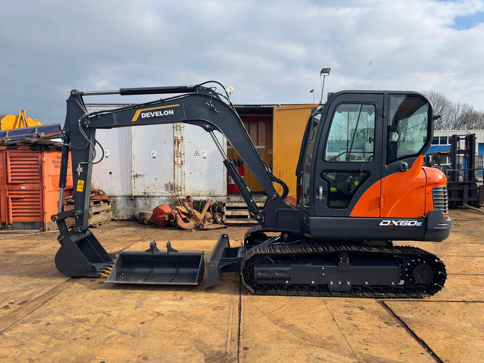Crawler Excavator Develon DX60E-10N Diesel 2024 New