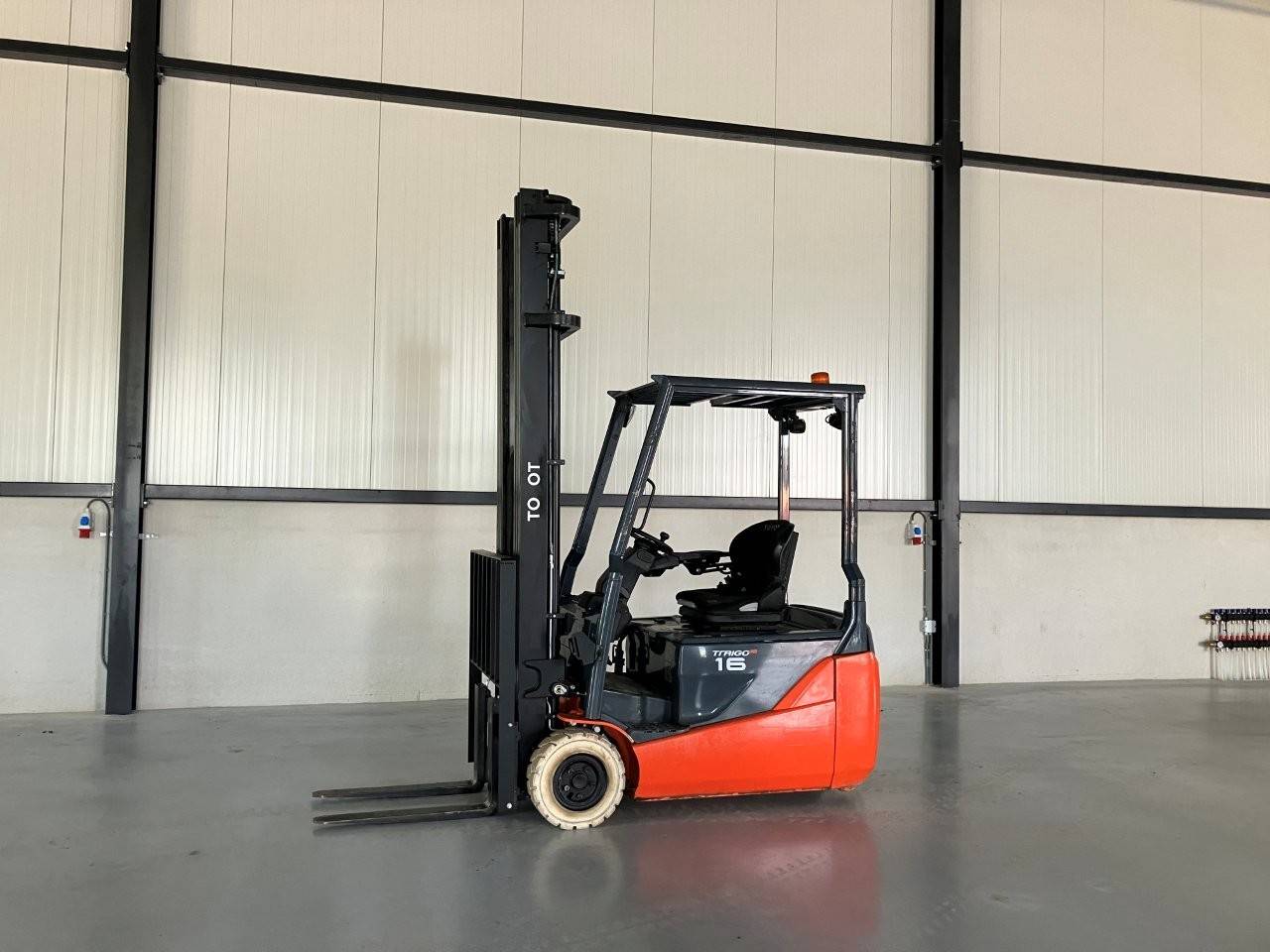 Toyota 8FBE16T Electric Forklift 1600kg 5.0m 2020