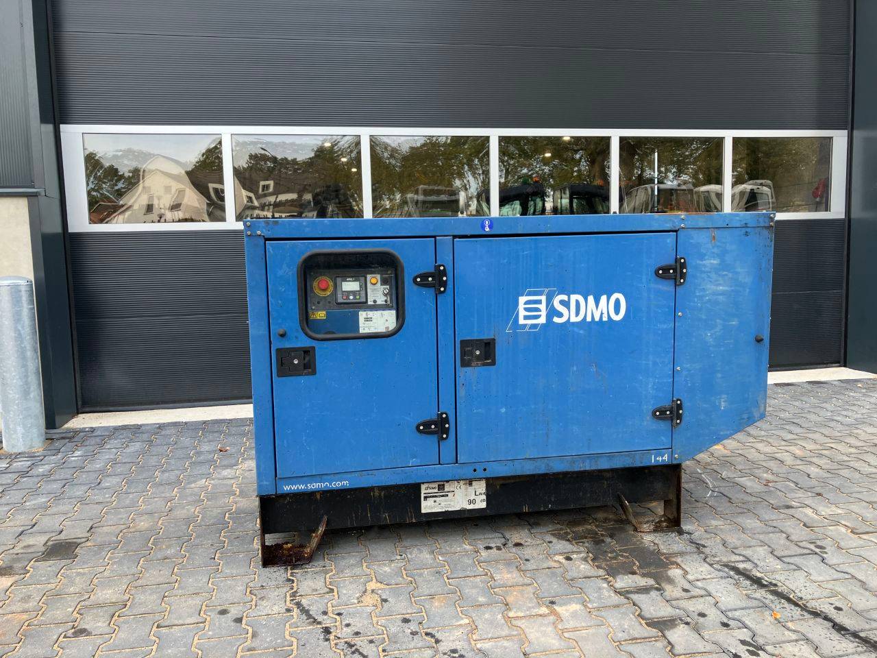 Generator SDMO J44K Diesel 44kVA 2010