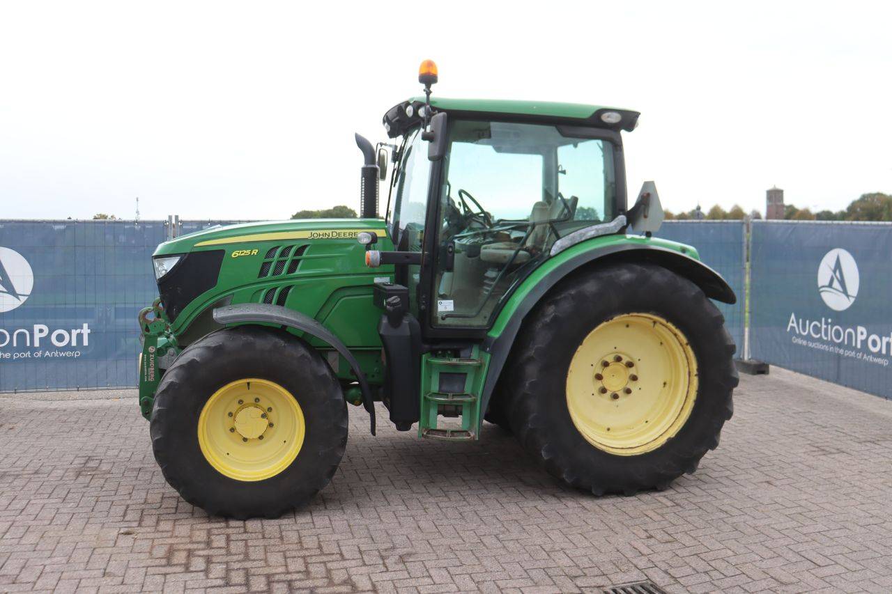 Trator John Deere 6125R Diesel 2014