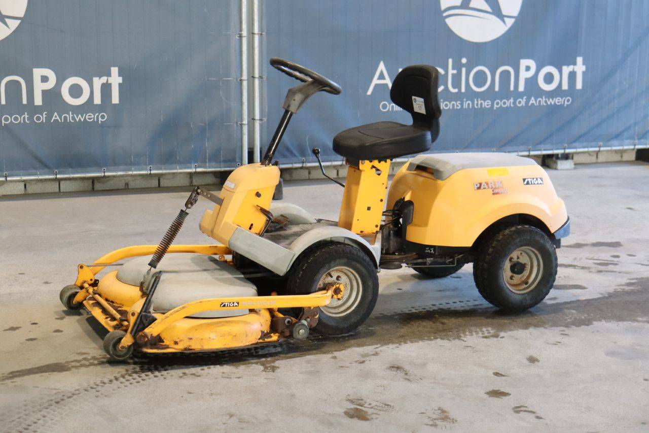 Stiga Park Greenline Petrol Riding Mower 2006