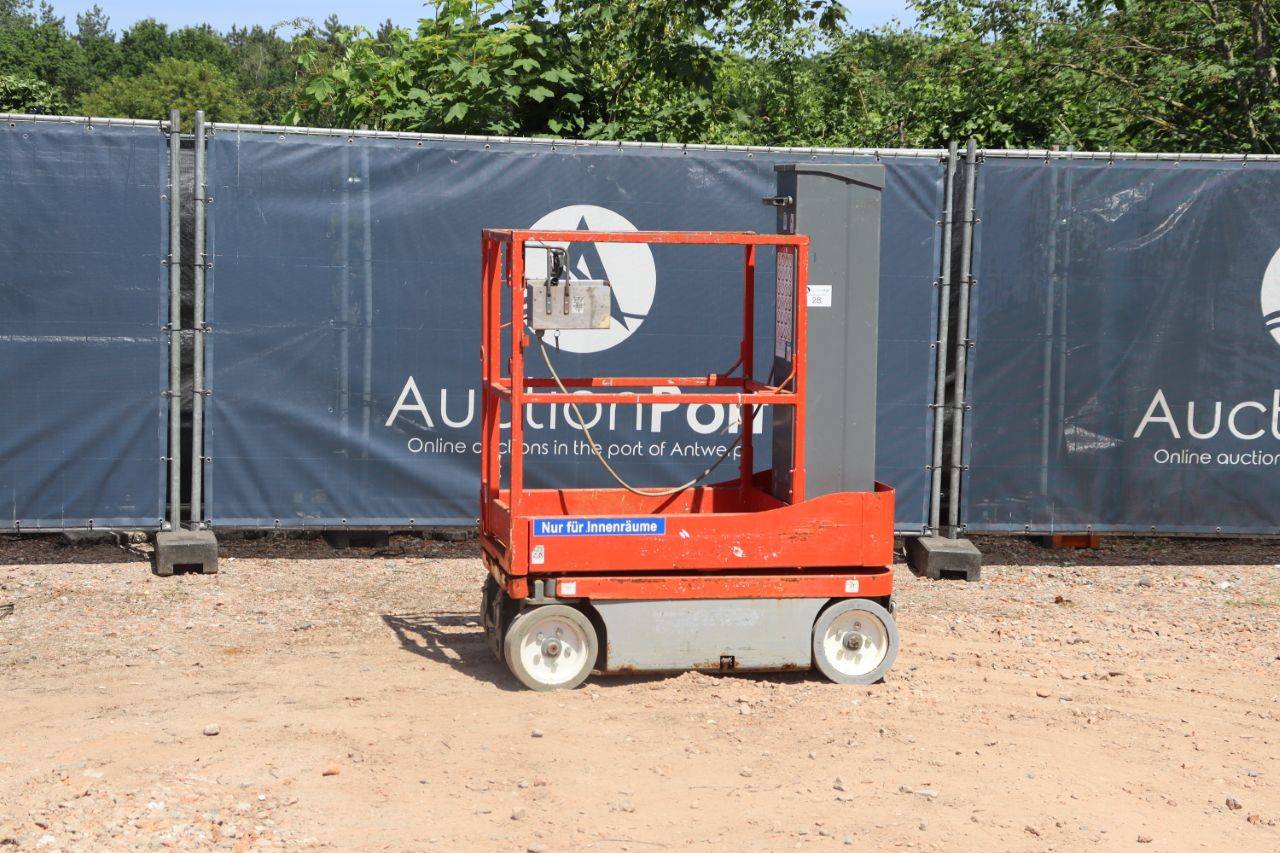 Skyjack SJ 16 Electric Mast Lift 6.75m 2014