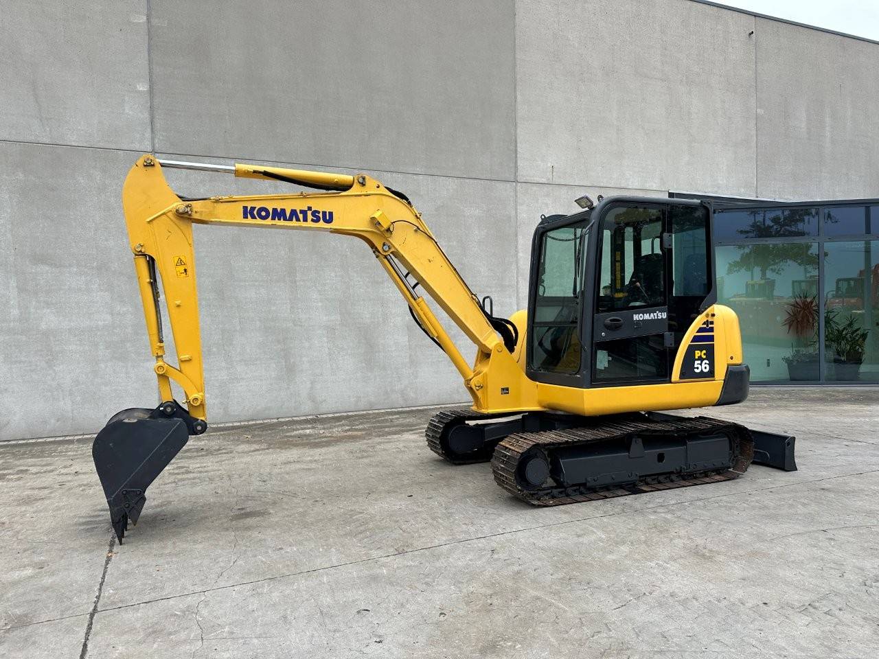 Crawler excavator Komatsu PC56-7 Diesel 