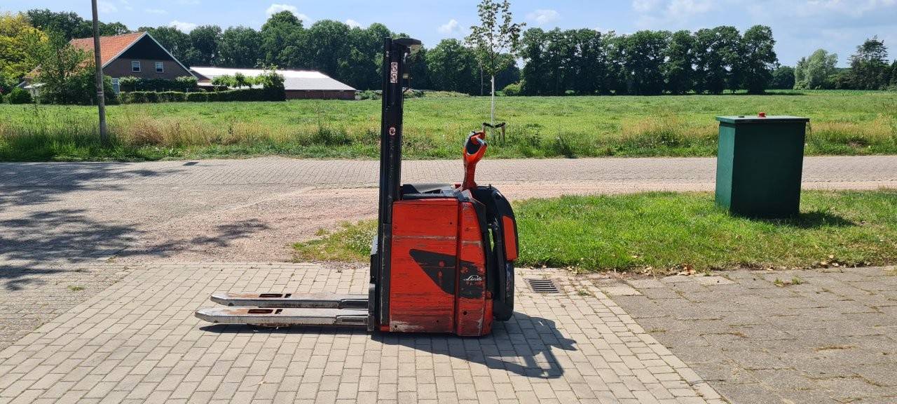 Stacker Linde L16AP Electric 1600kg 3.0m 2017
