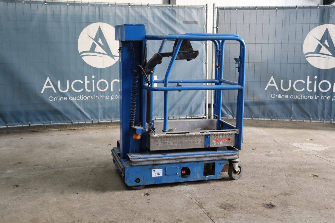 Power Tower Nano SP Electric Mast Lift 2016