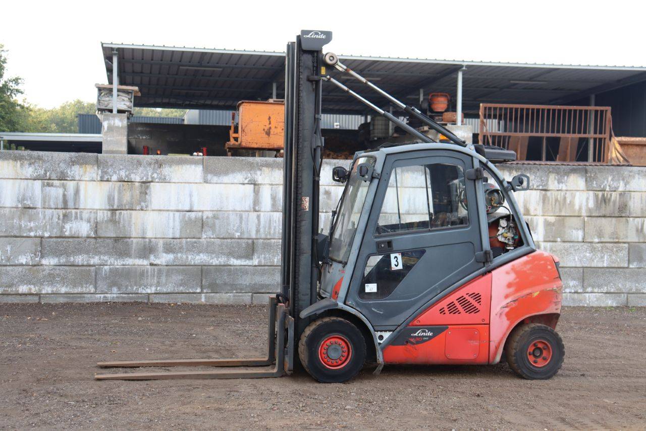 Heftruck Linde H30CNG-02 LPG 3000kg 2016