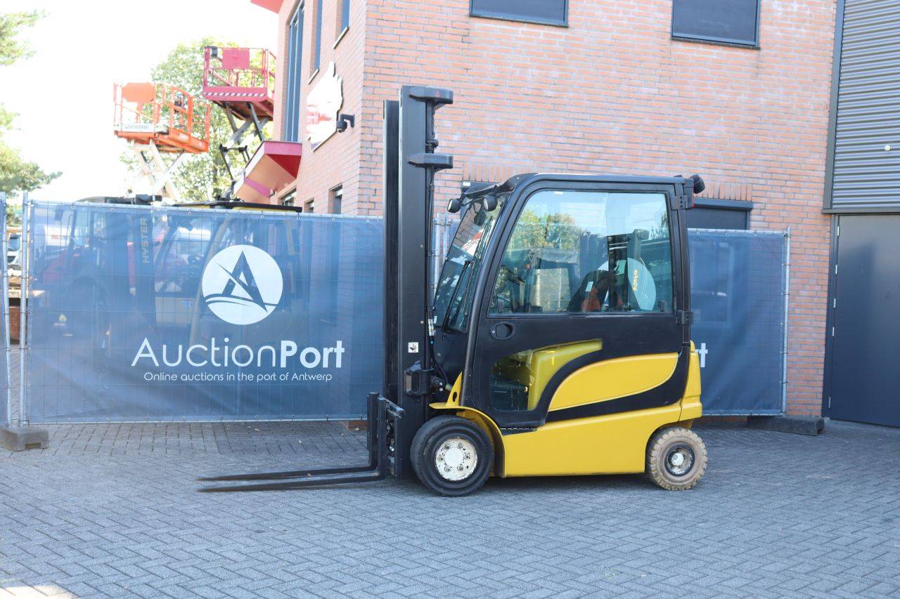 Forklift Yale ERP25VL Electric 1750kg 4.33m 2011