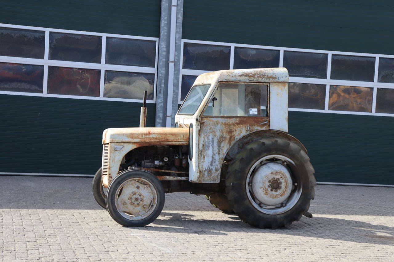 Traktor Ferguson Diesel