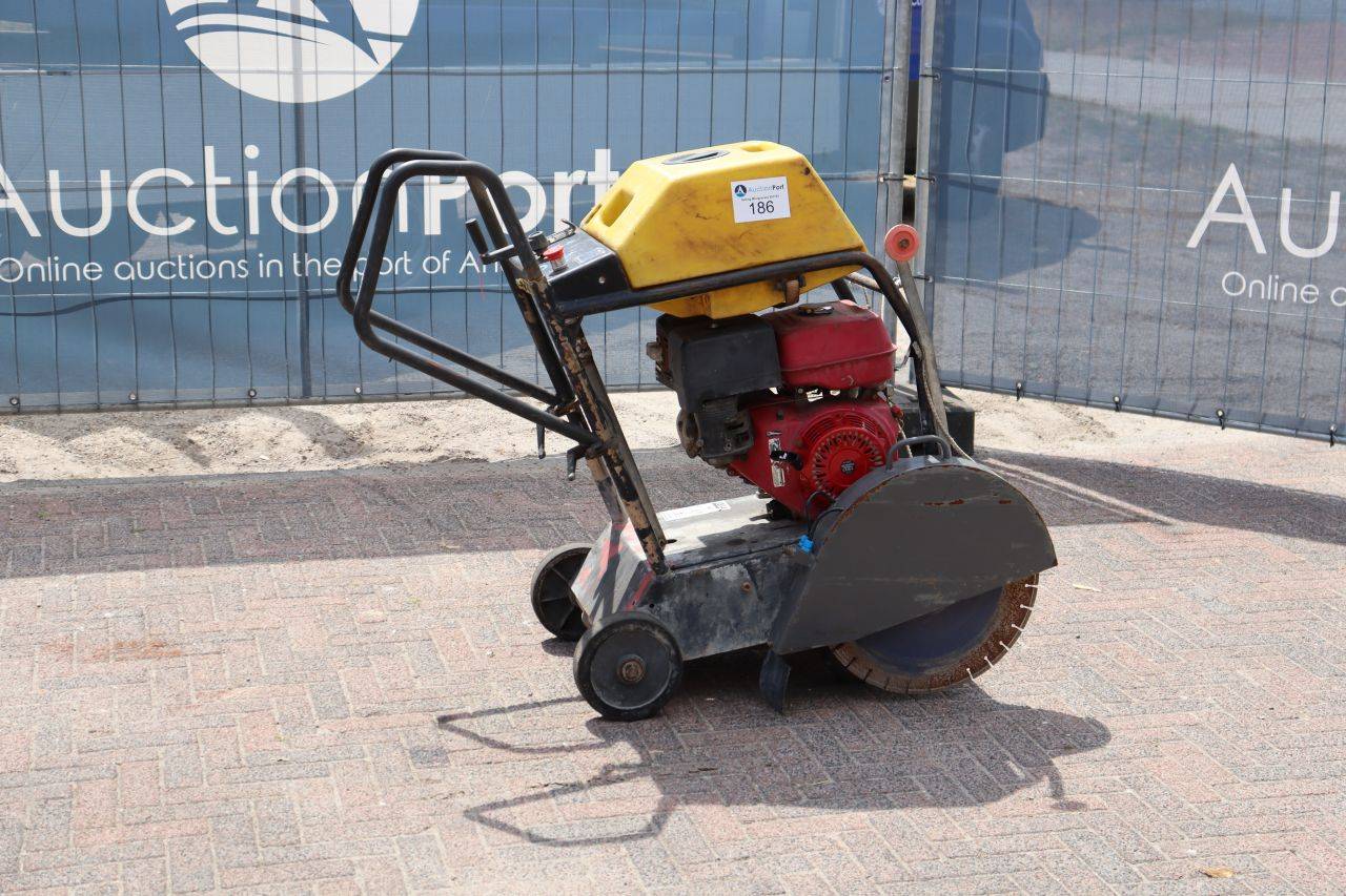 Wacker BFS 1345B Floor Saw Petrol 9.9kW 2006