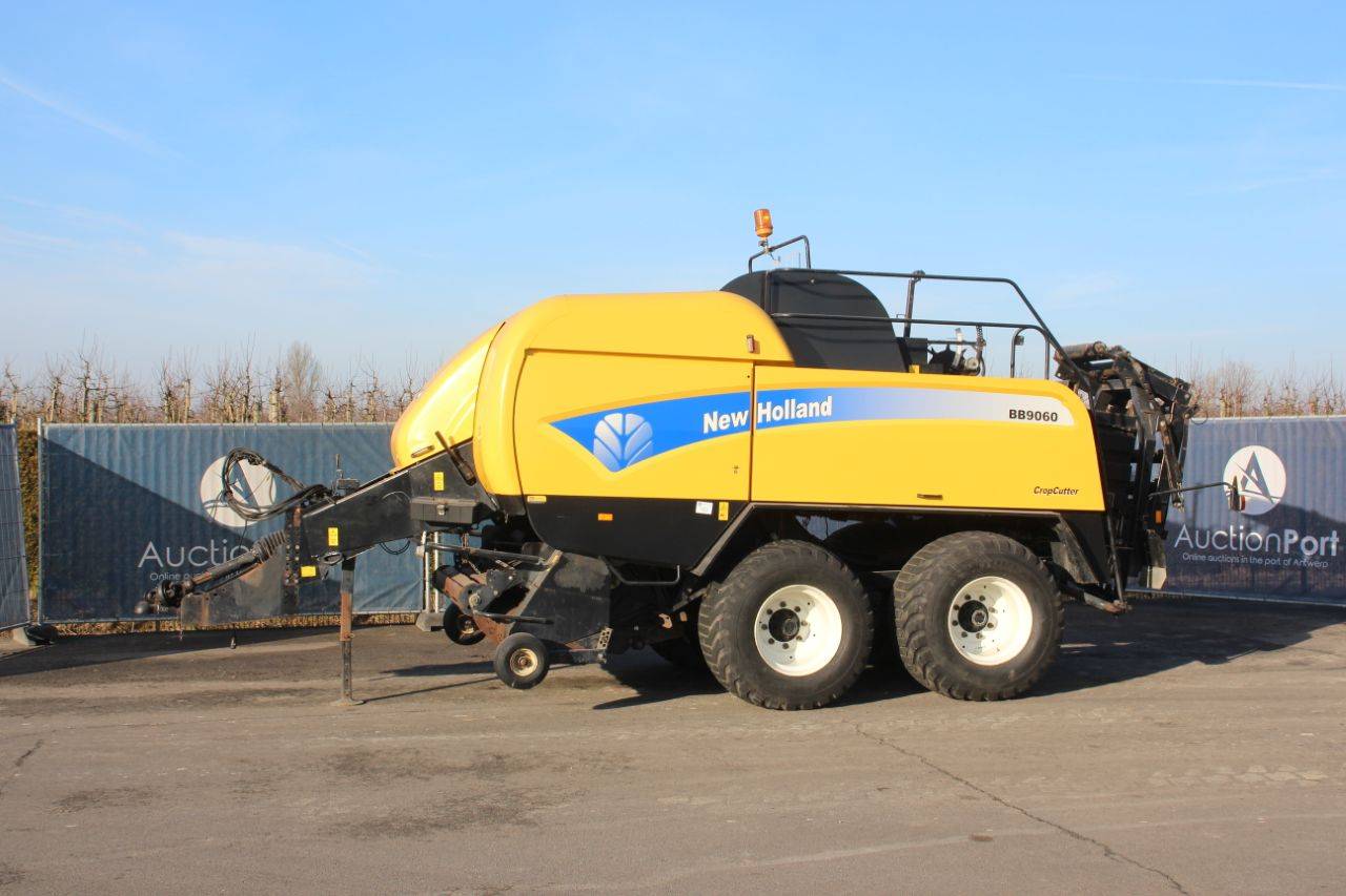 Baler New Holland BB9060 2011