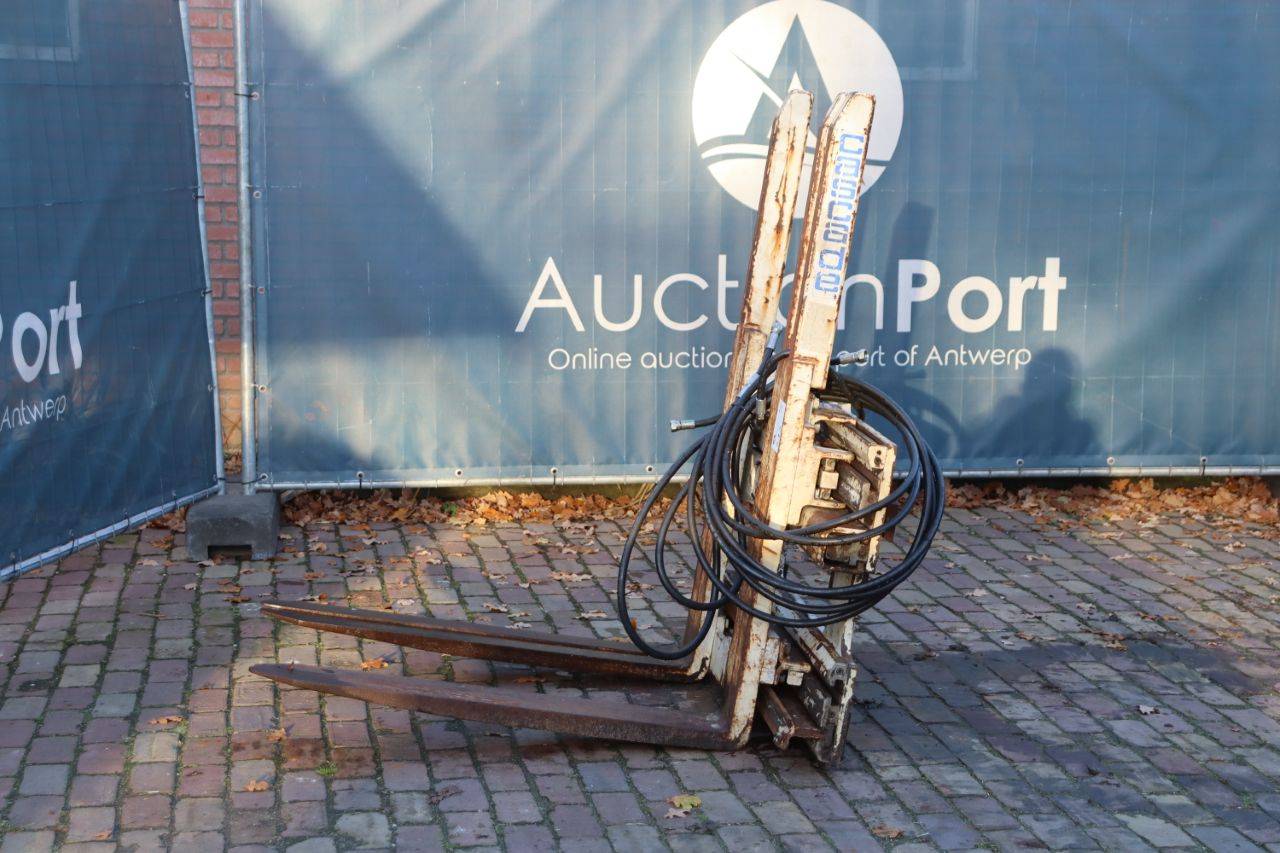 Fork carriage Cascade 55E TD-0521 2500kg 1997