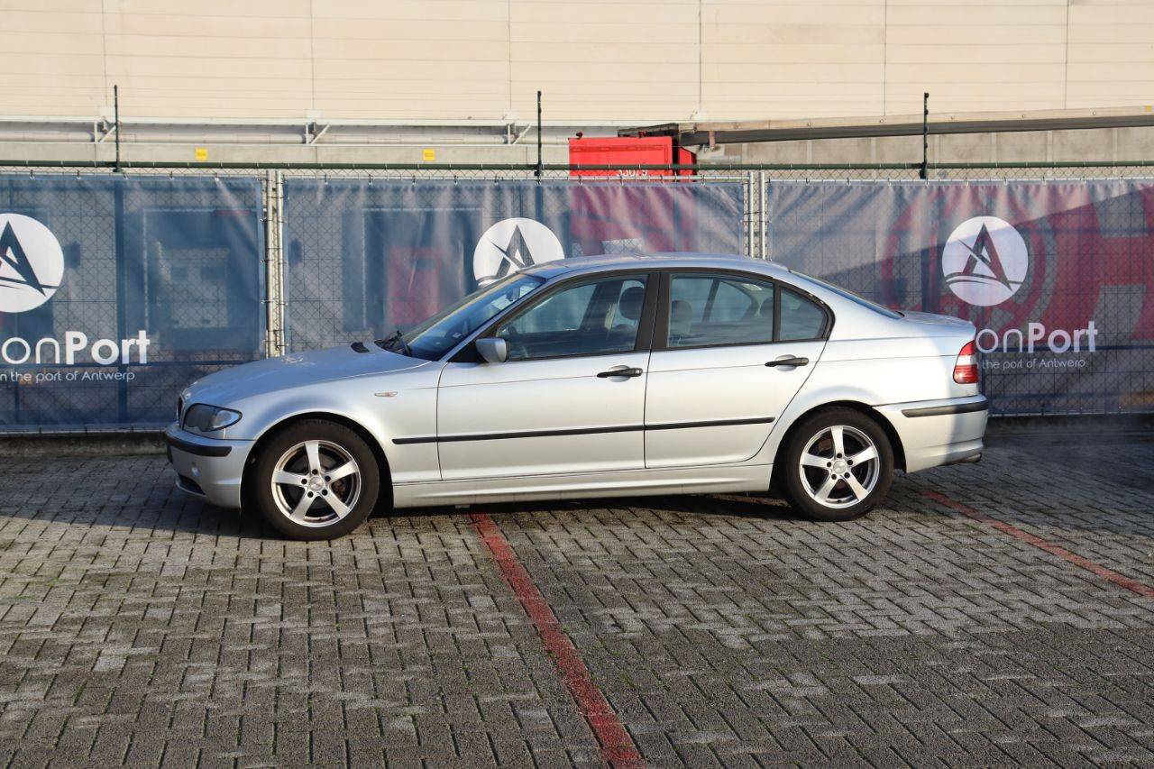 Passenger car BMW 318iA Petrol 129 hp 2002 (Margin)