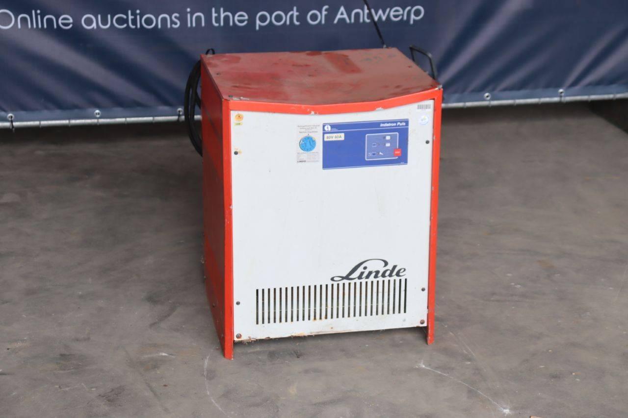 Cargador de baterías eléctricas Linde D 80/90 80V 2007