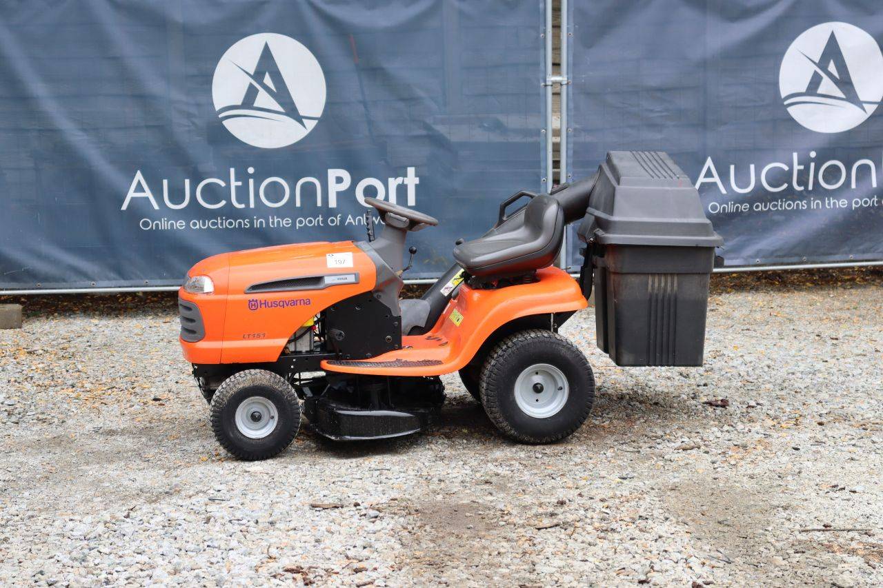 Husqvarna LT151 Petrol Ride-on Mower 2005