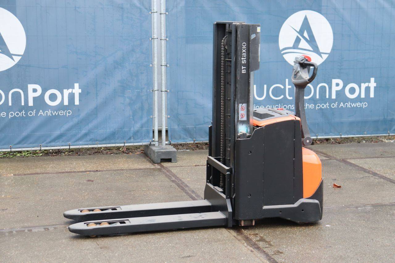 Toyota SWE200D Electric Stacker 1000kg 2016