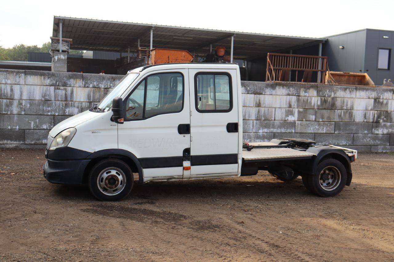 BE Tractor Iveco Daily 35C17 Diesel 170hp 2013