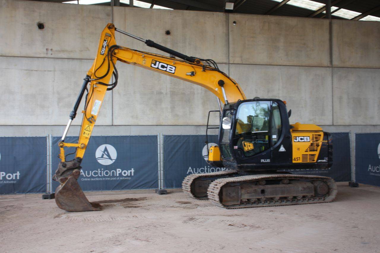 Crawler excavator JCB JS130LC Diesel 81kW 2019