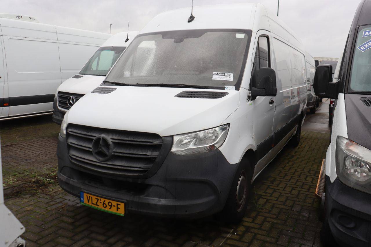 Mercedes-Benz SPRINTER Diesel Van