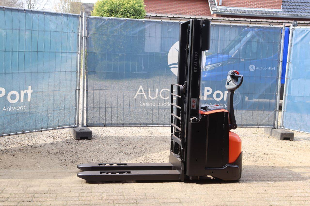 Stacker BT SWE 140L Electric 1400kg 2.65m 2015