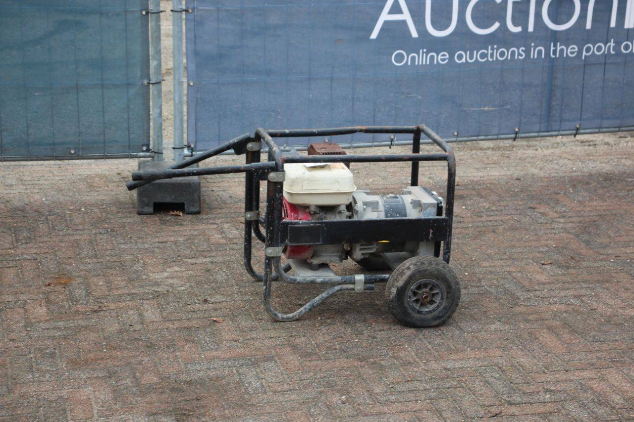 Generator Ramirent EA3000 Benzine 3kVA 2018