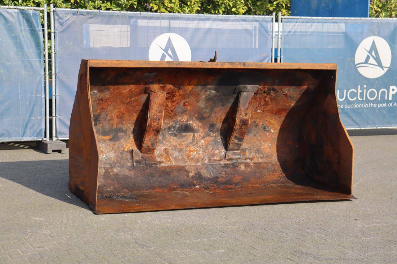 Loading box