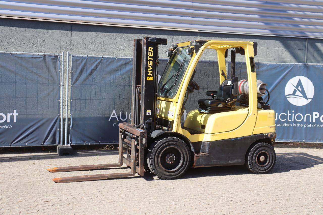 Forklift Hyster H2 5FT LPG 2250kg 4.95m 2010