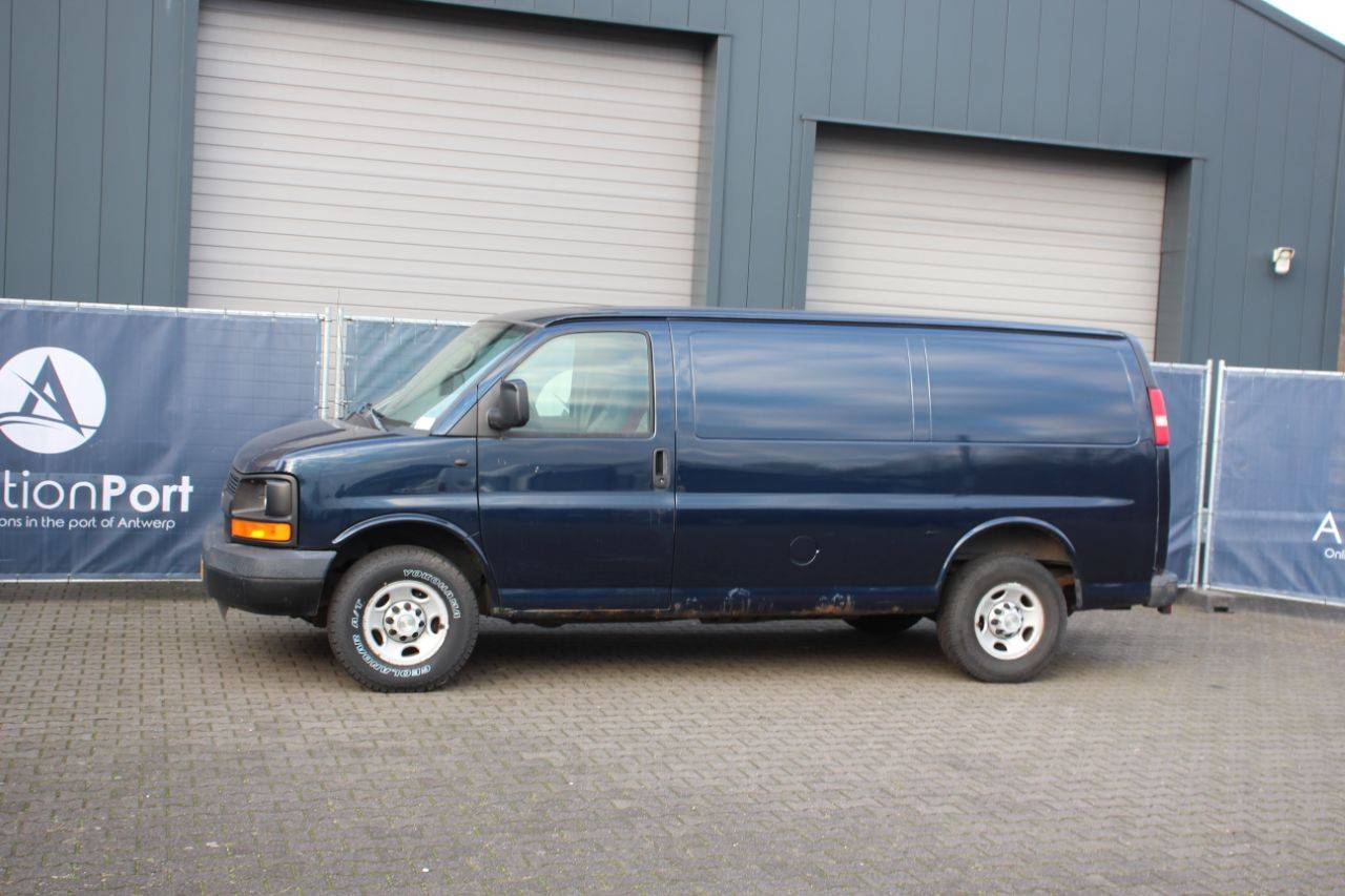 Chevrolet Express Petrol/LPG Van 2008