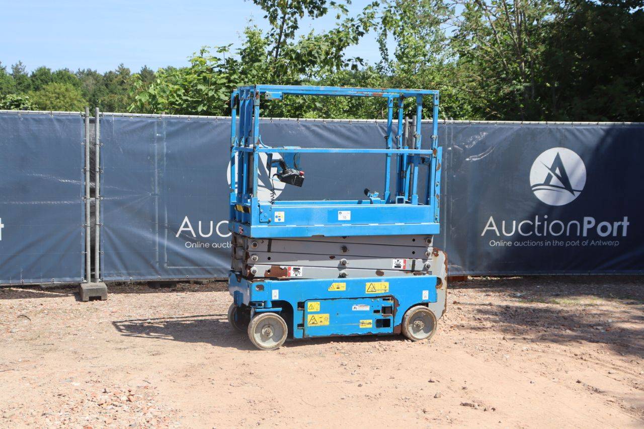 Scissor lift Genie GS-1932 Electric 7.80m 2015